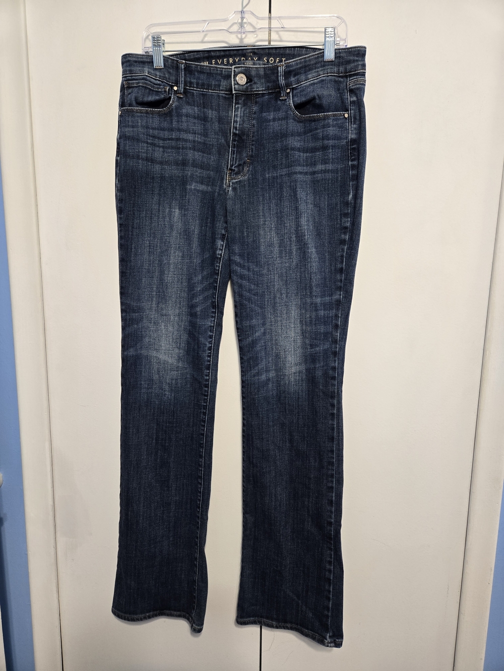 White House Black Market Jeans 10 Long Everyday Soft Bootcut Mid Rise 34"